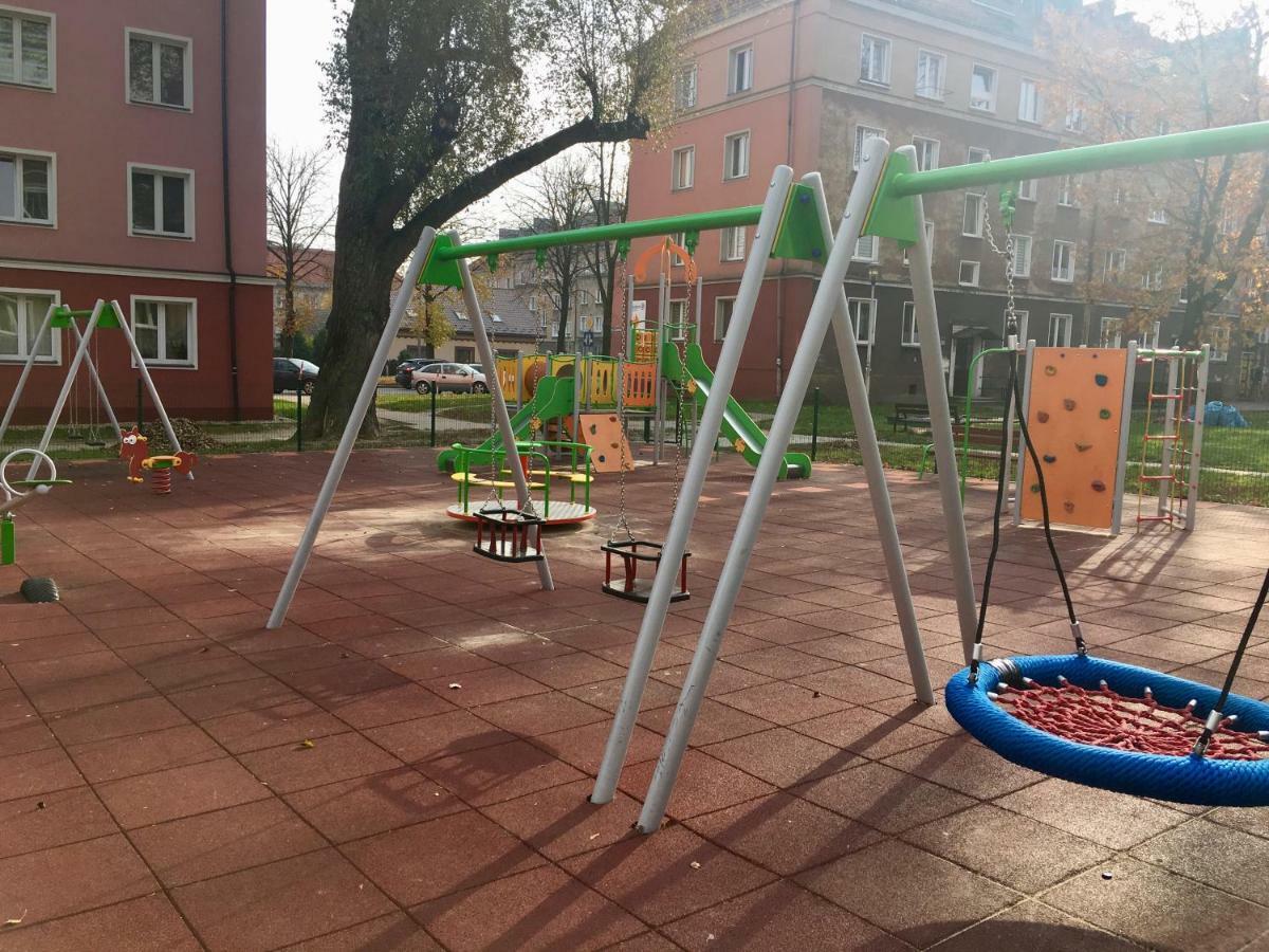 Apartament Przy Stadionie Apartamento Tychy Exterior foto